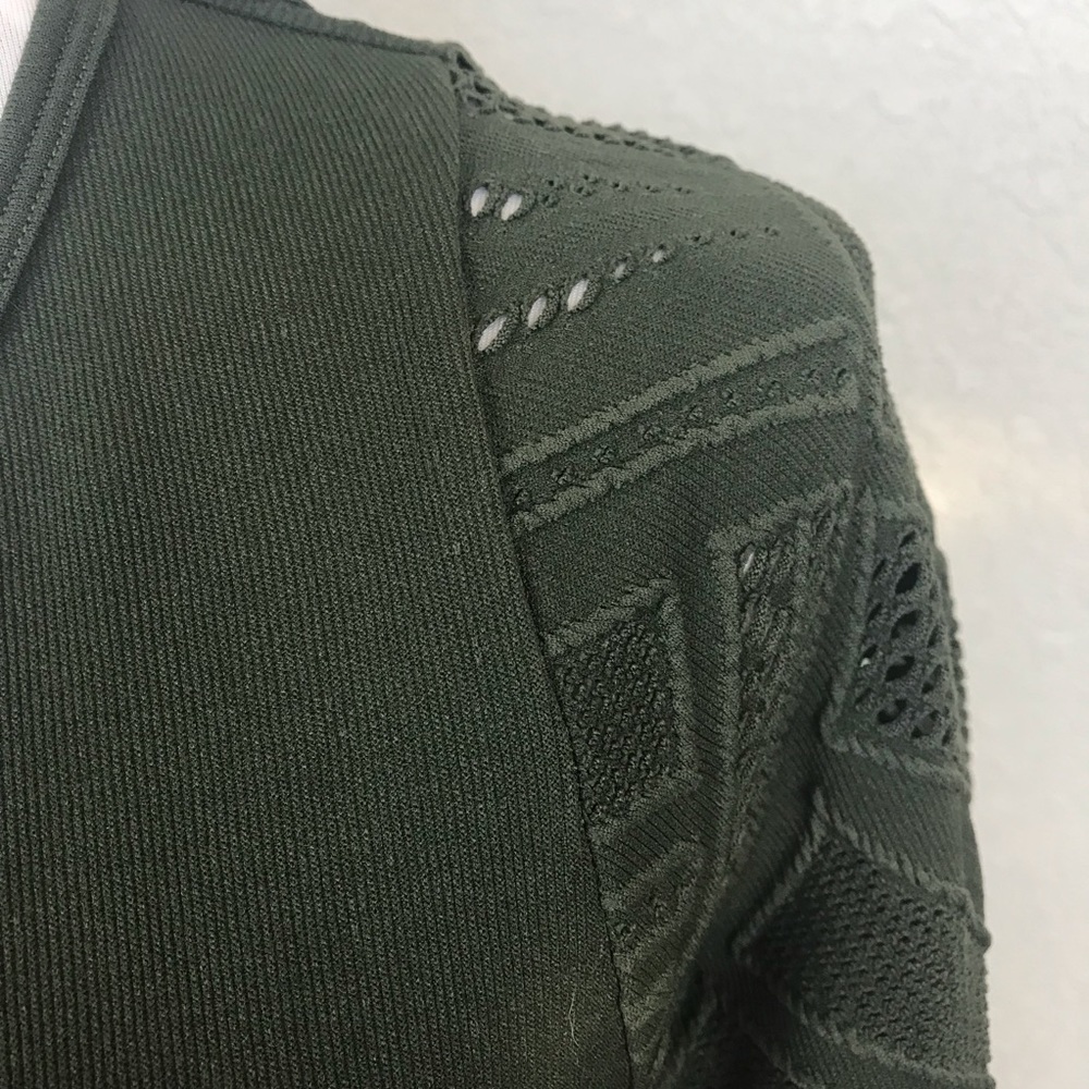 Fabletics green Isabella laser cut seamless top - Picture 7 of 8